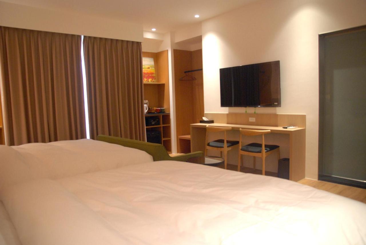 鹹菜巷8號 Hotel Tainan Exterior photo