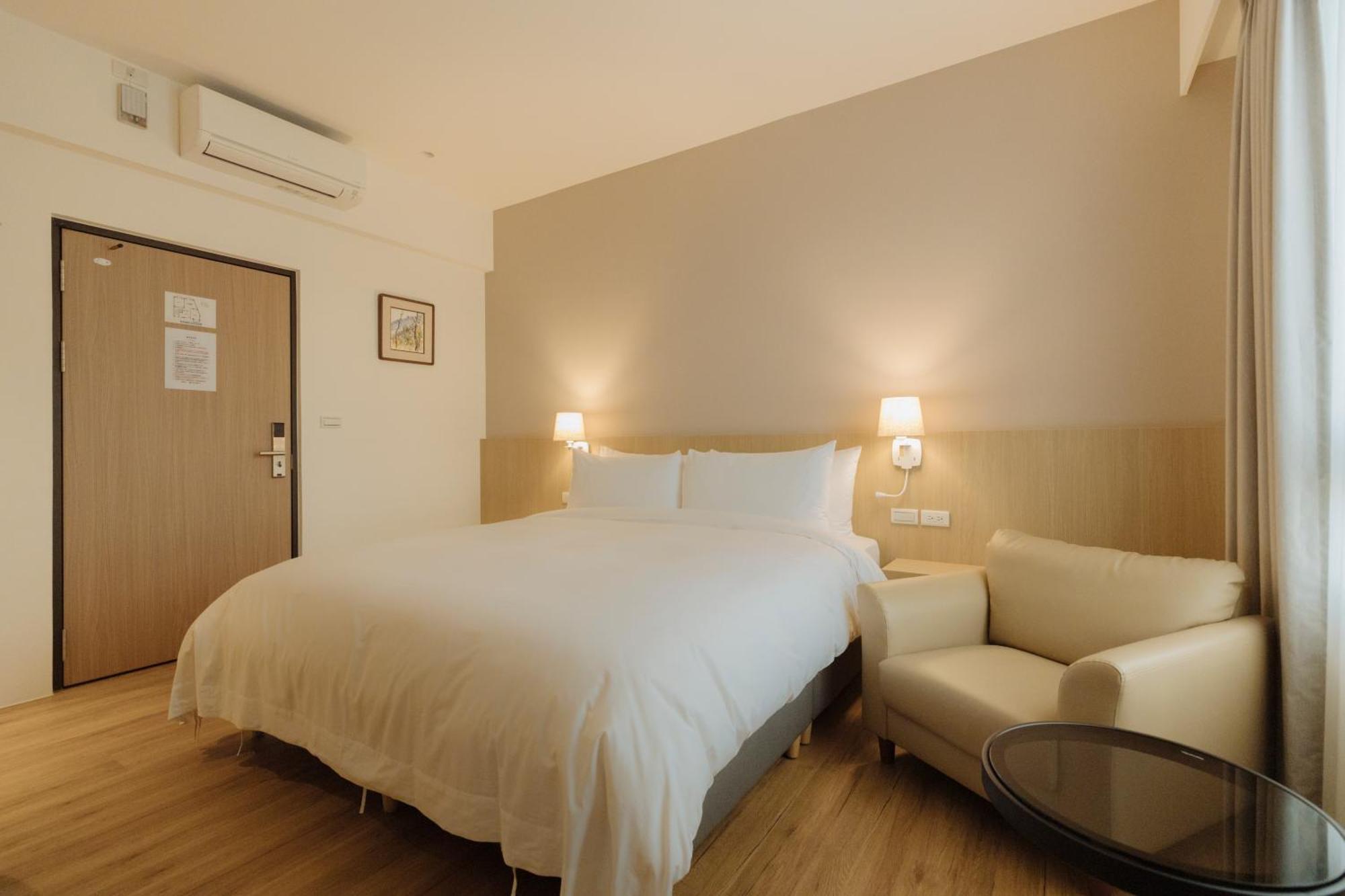 鹹菜巷8號 Hotel Tainan Exterior photo